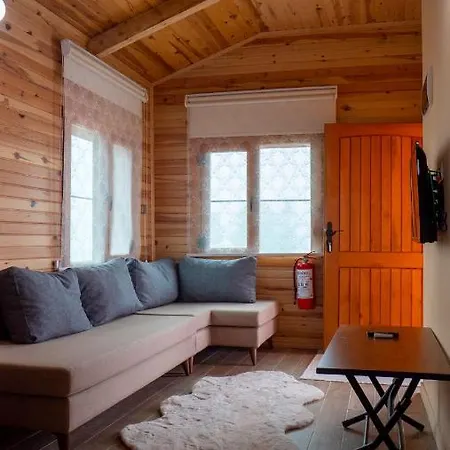 بيت خشبي Sultanmurat-otel-goernek Tabiat Parki *