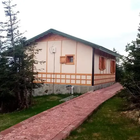 Sultanmurat-otel-goernek Tabiat Parki بيت خشبي *