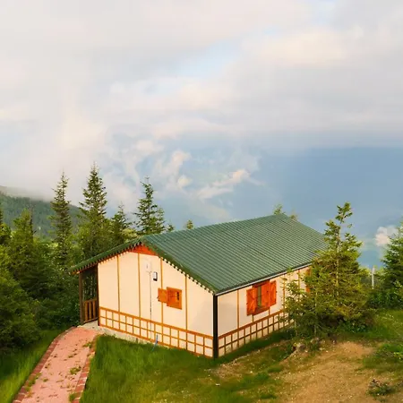 بيت خشبي Sultanmurat-otel-goernek Tabiat Parki