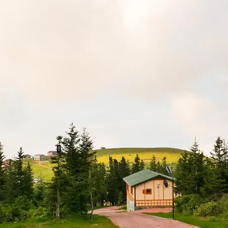 بيت خشبي Sultanmurat-otel-goernek Tabiat Parki *