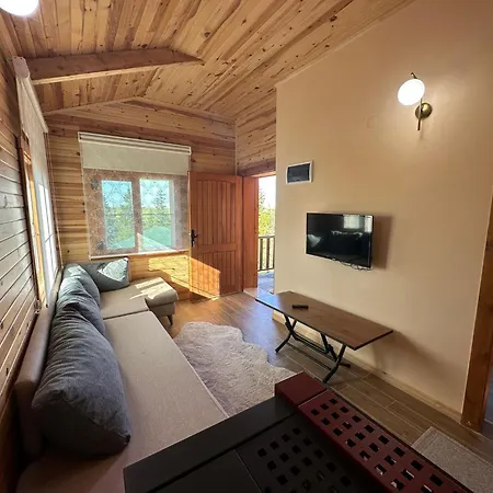 Sultanmurat-otel-goernek Tabiat Parki Hytte